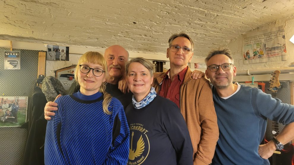 Bandfoto Ende 2025 mit Birgitta